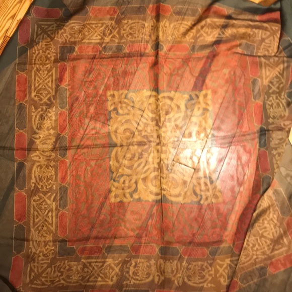 Scarf - Picture 7 of 7